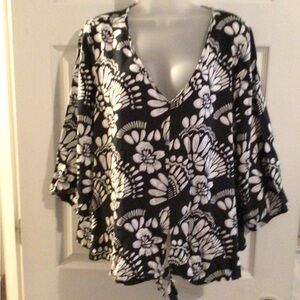 Morgan Taylor Floral Black and White Women's Top